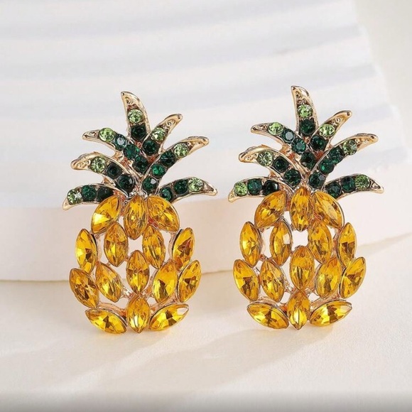 ✨NEW Gold and Green Pineapple Rhinestone Crystal hypoallergenic Earrings - Picture 2 of 5